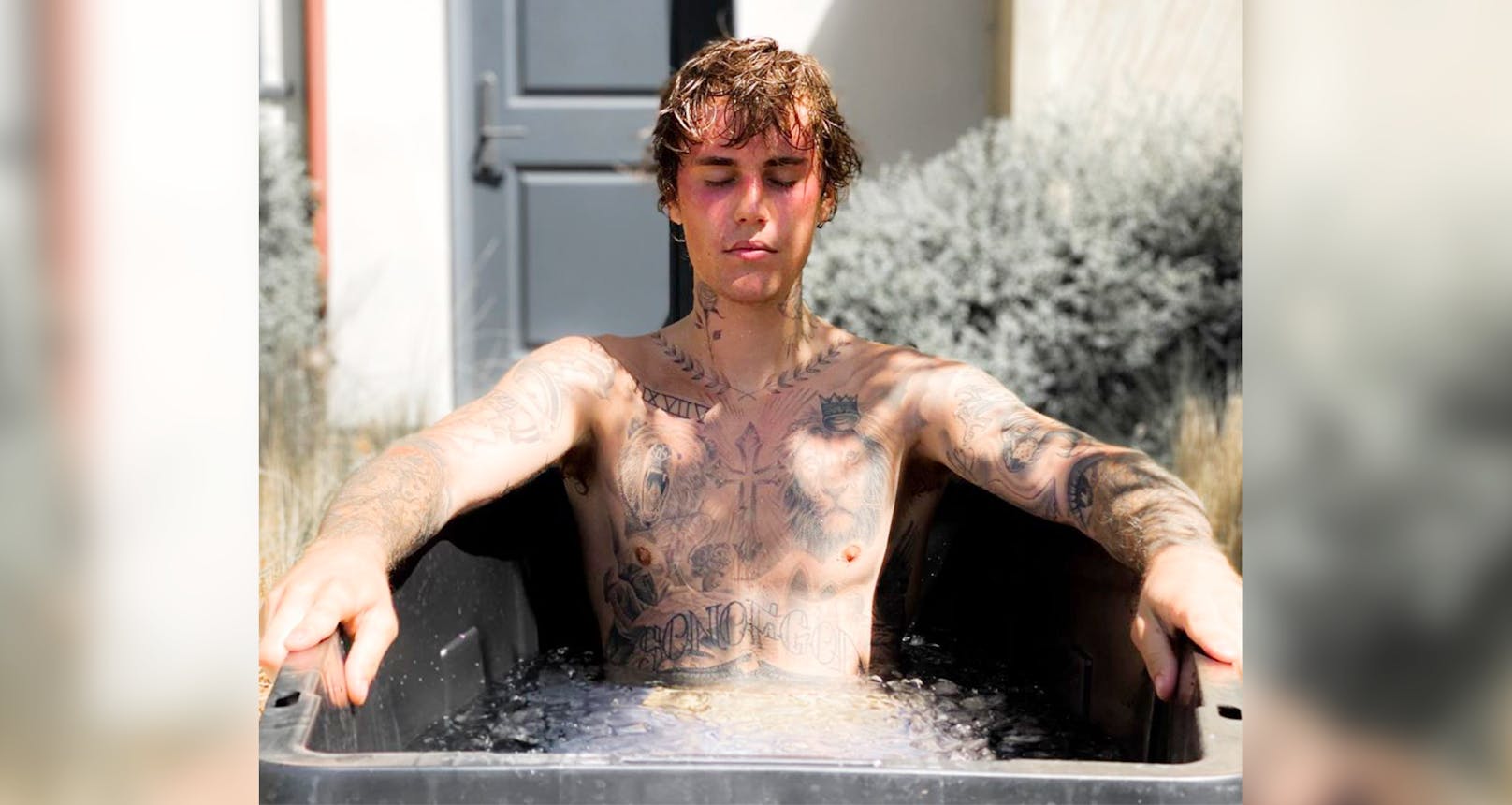 Justin Bieber gönnt sich ein eiskaltes Bad.