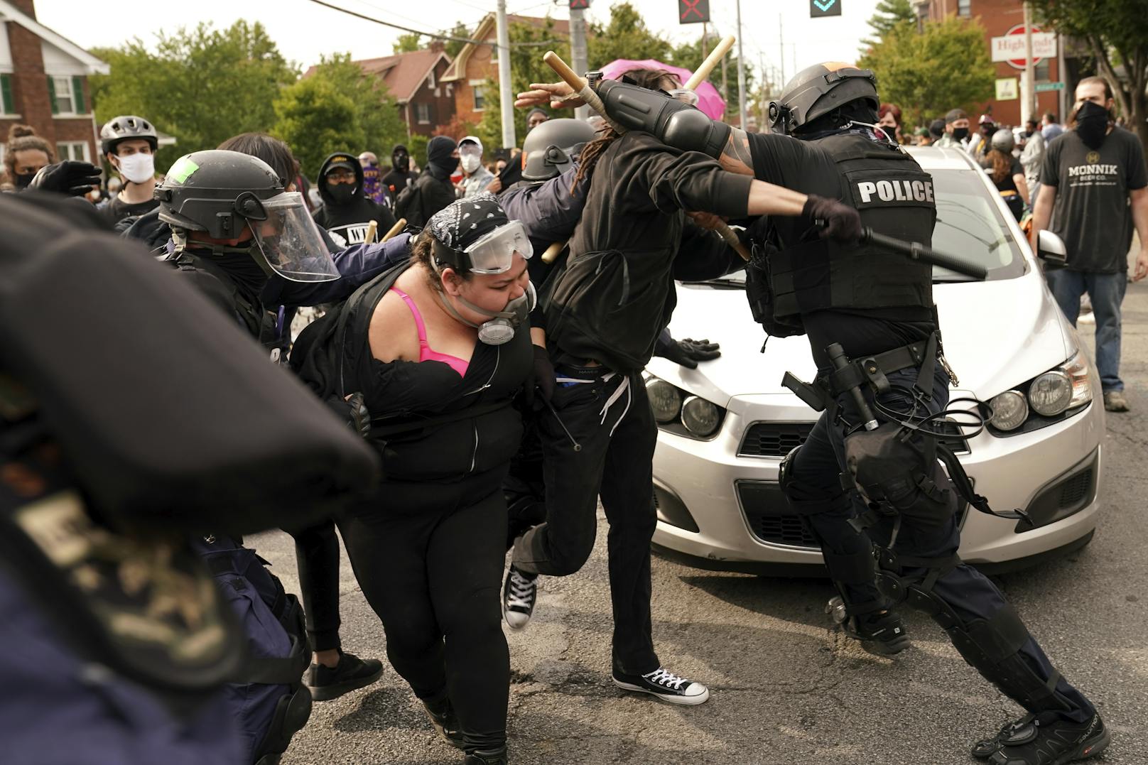 In Louisville kam es am Mittwoch zu Zusammenstössen zwischen Polizei und Demonstranten.