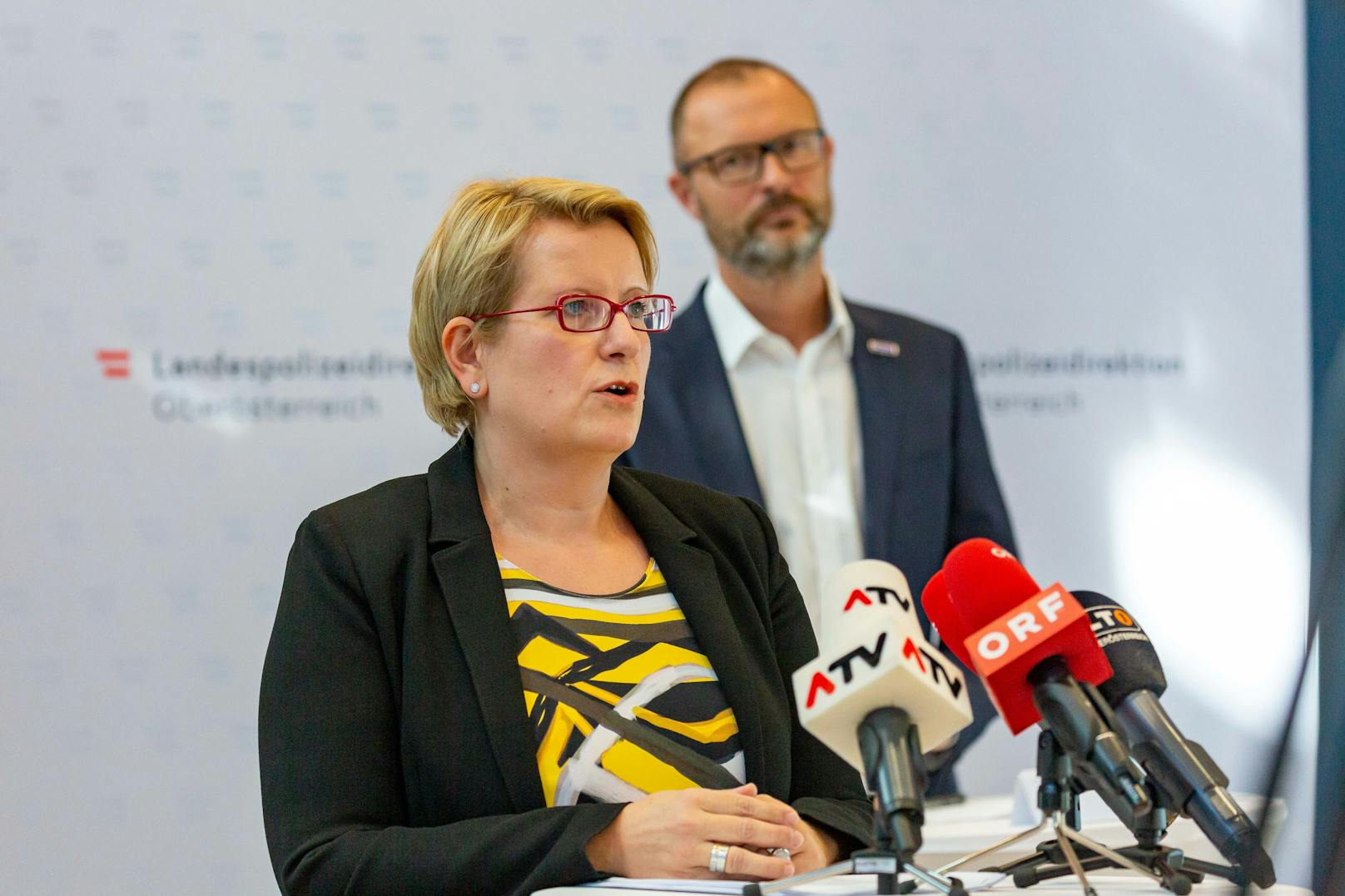 Staatsanwältin Ulrike Breiteneder und OÖ Polizeidirektor Andreas Pilsl