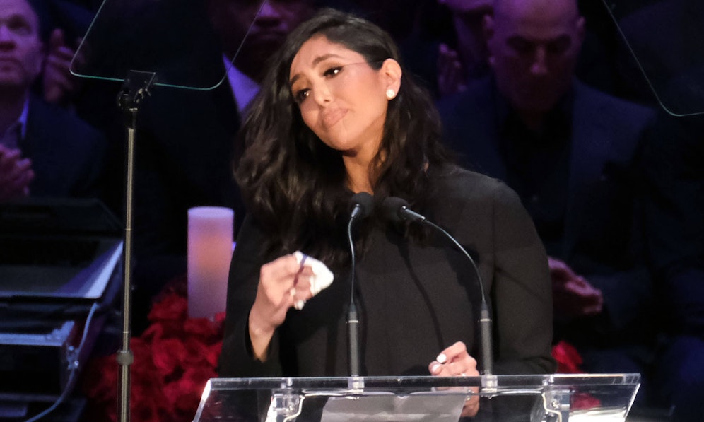 Vanessa Bryant in der Schlammschlacht mit ihrer eigenen Mutter. 