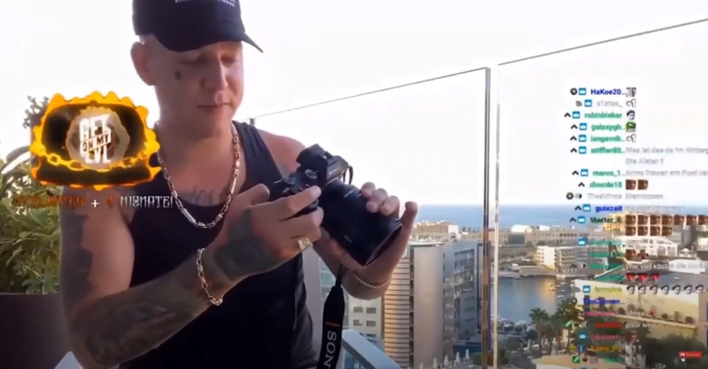 Während eines Streams holte Monte die Kamera hervor und fing an Frauen zu fotografieren.