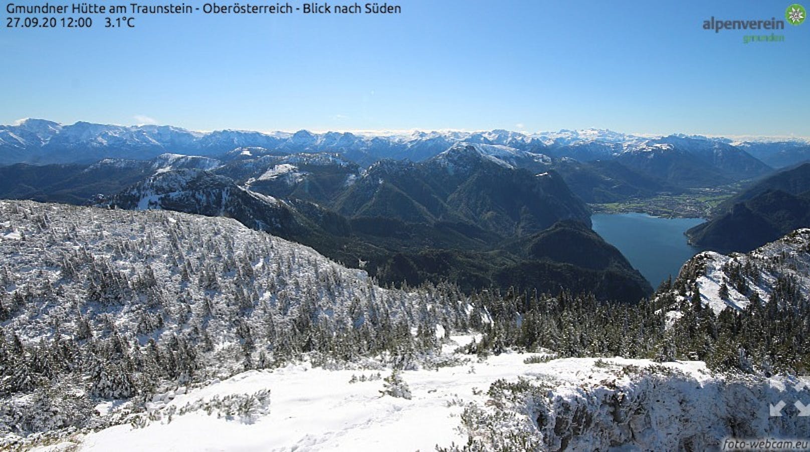 Der Blick von der Gmundnerhütte am Traunstein.