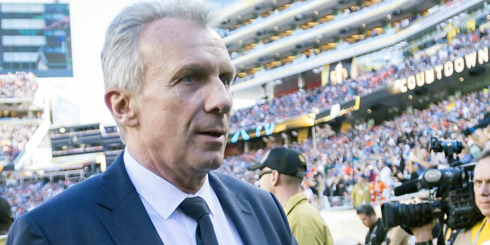 Joe Montana gelang es, der Einbrecherin sein Enkelkind zu entreißen.