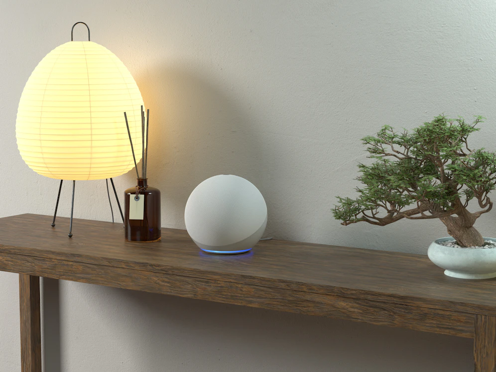 Dern neue Amazon Echo zeigt sich mit einem runden Design.