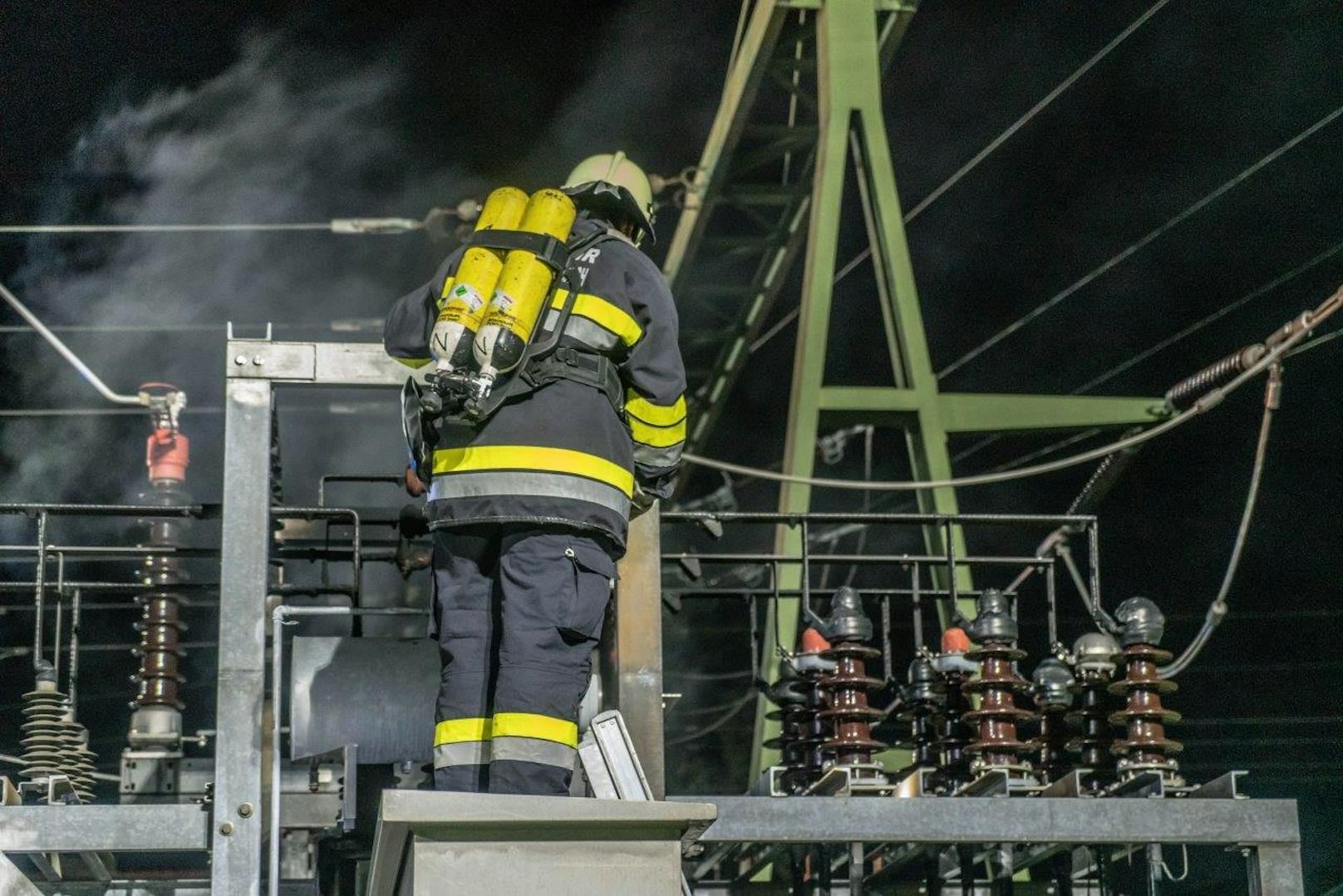 Bilder vom Brand und Löscheinsatz.