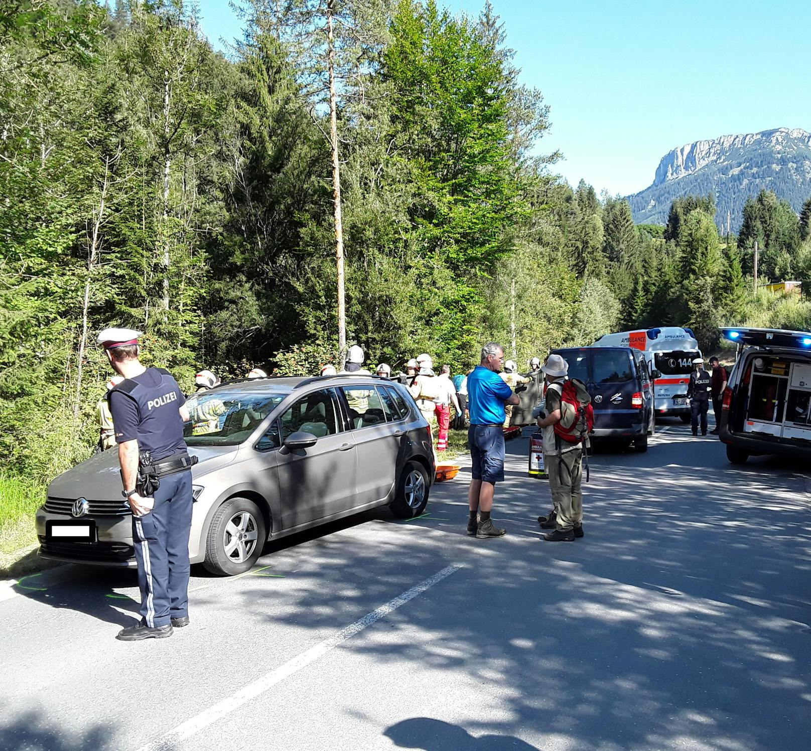 Schwerer Verkehrsunfall auf der Pillerseetalstraße in St. Ullrich am Pillersee (Tirol) am 4. September 2020)