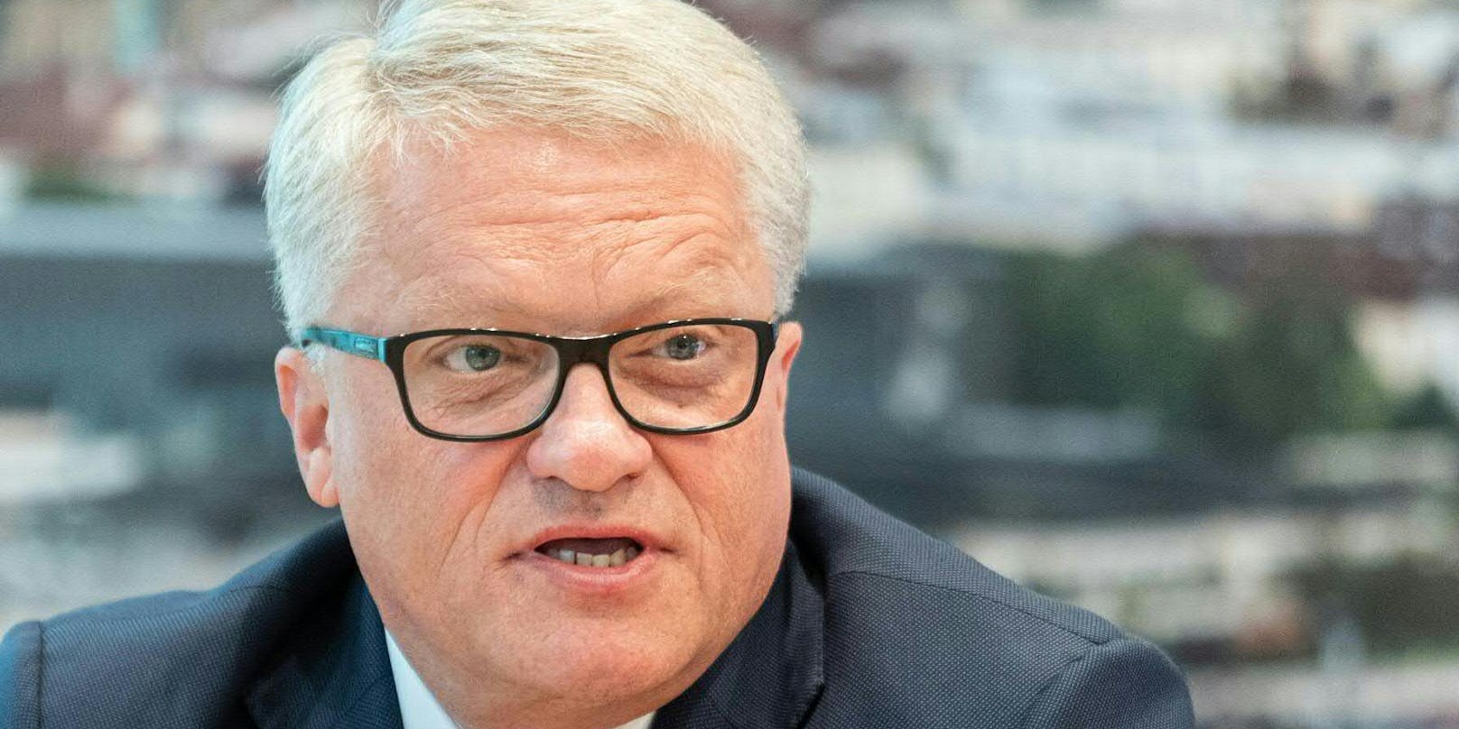 Der Linzer Bürgermeister Klaus Luger (SPÖ) ist über die neue Corona-Ampel alles andere als erfreut.