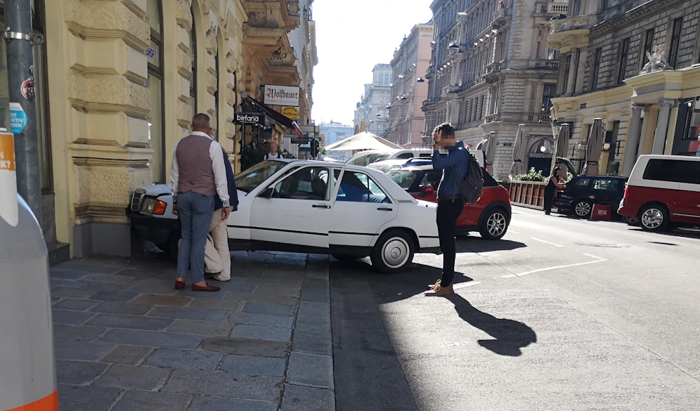 Crash in der Johannesgasse. (Innere Stadt)