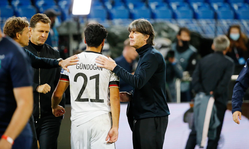 Ilkay Gündogan ist nach dem erneuten Remis verstimmt.