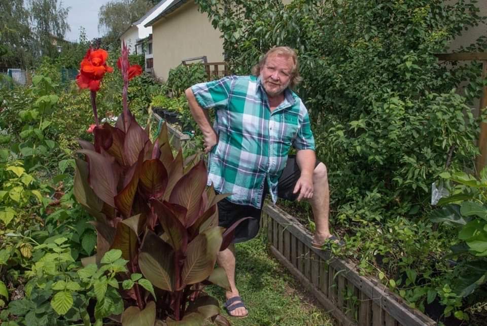 Peter sucht eine Bleibe.