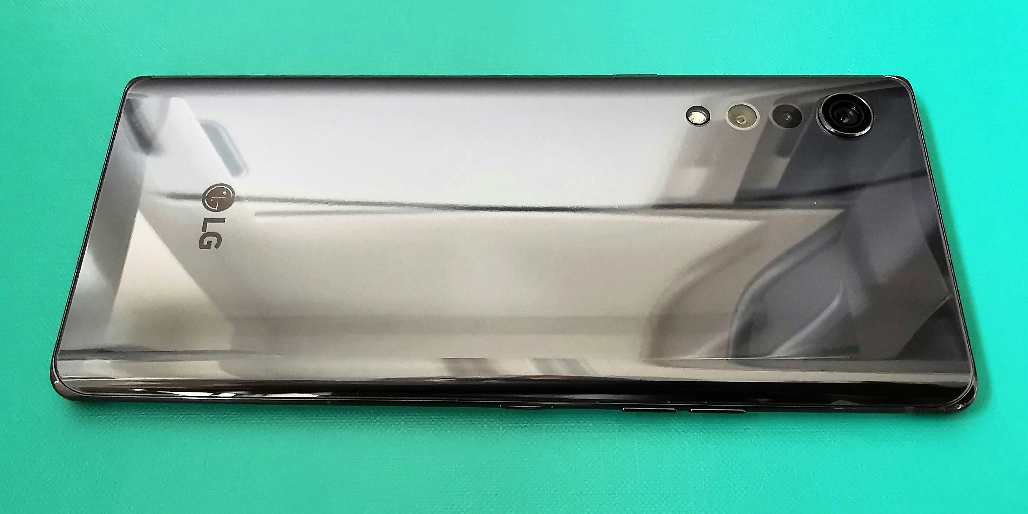 Dezent, aber schick: Das Design des LG Velvet gefällt.