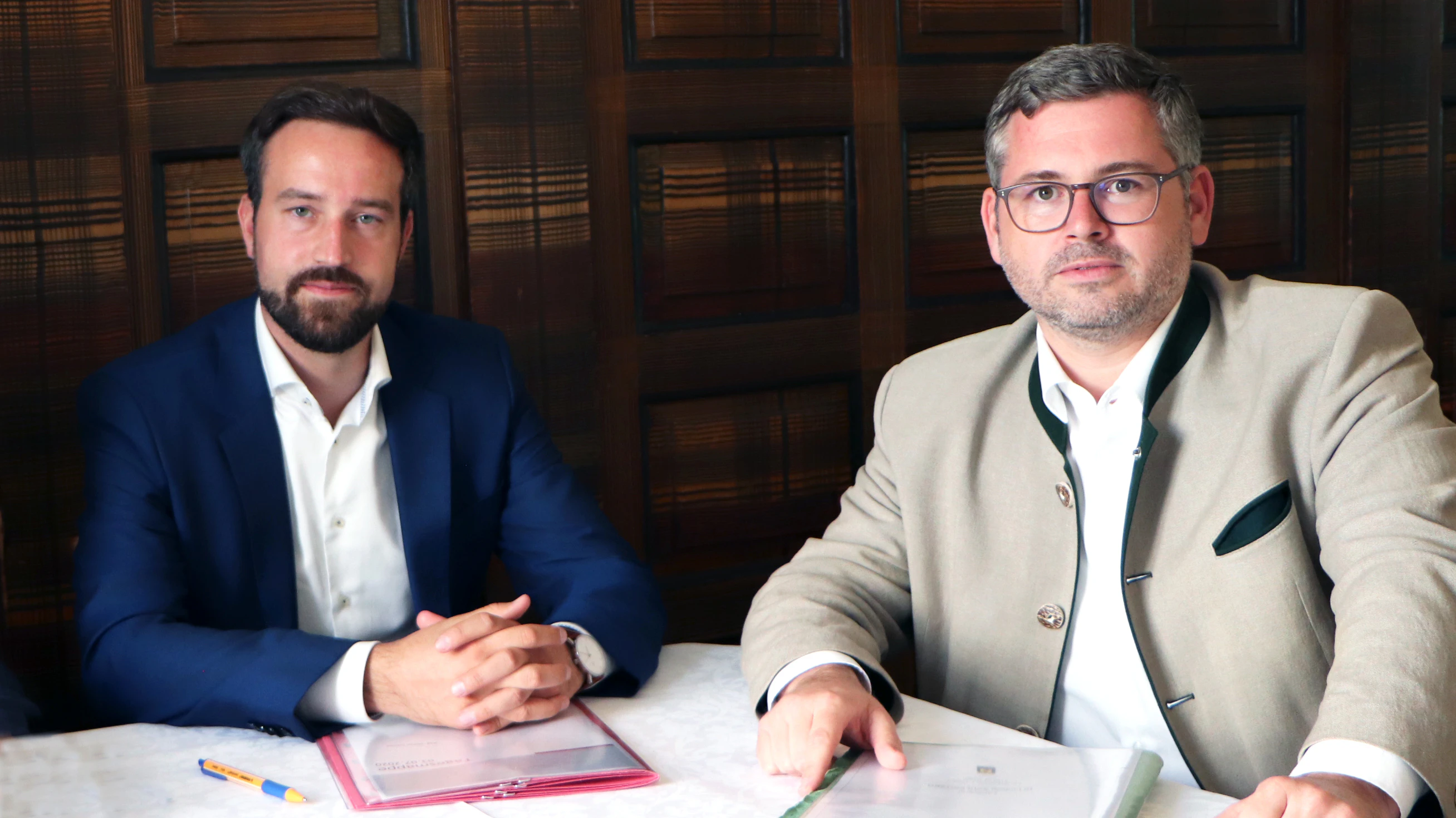 Salzburgs Verkehrslandesrat Stefan Schnöll und Landesrat Ludwig Schleritzko (r.).