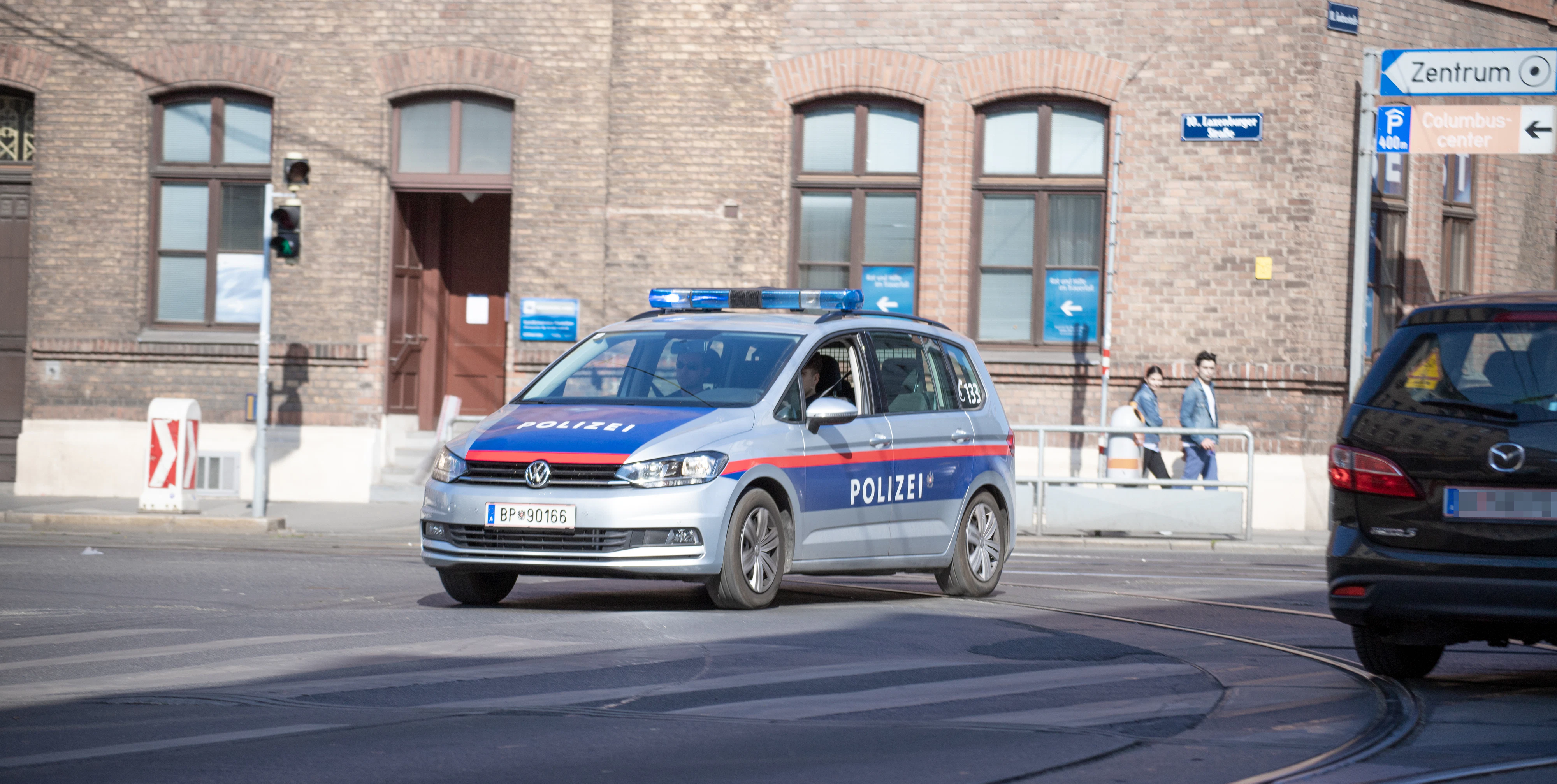 Die Polizei nahm den Verdächtigen vorläufig fest. Symbolbild