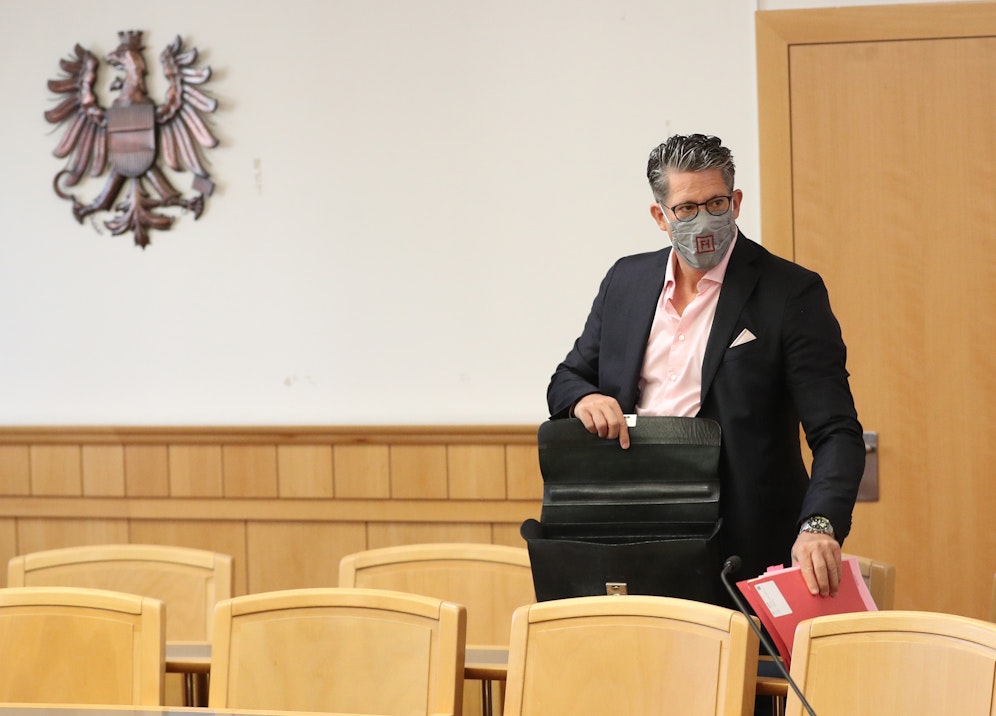 Anwalt Florian Höllwarth