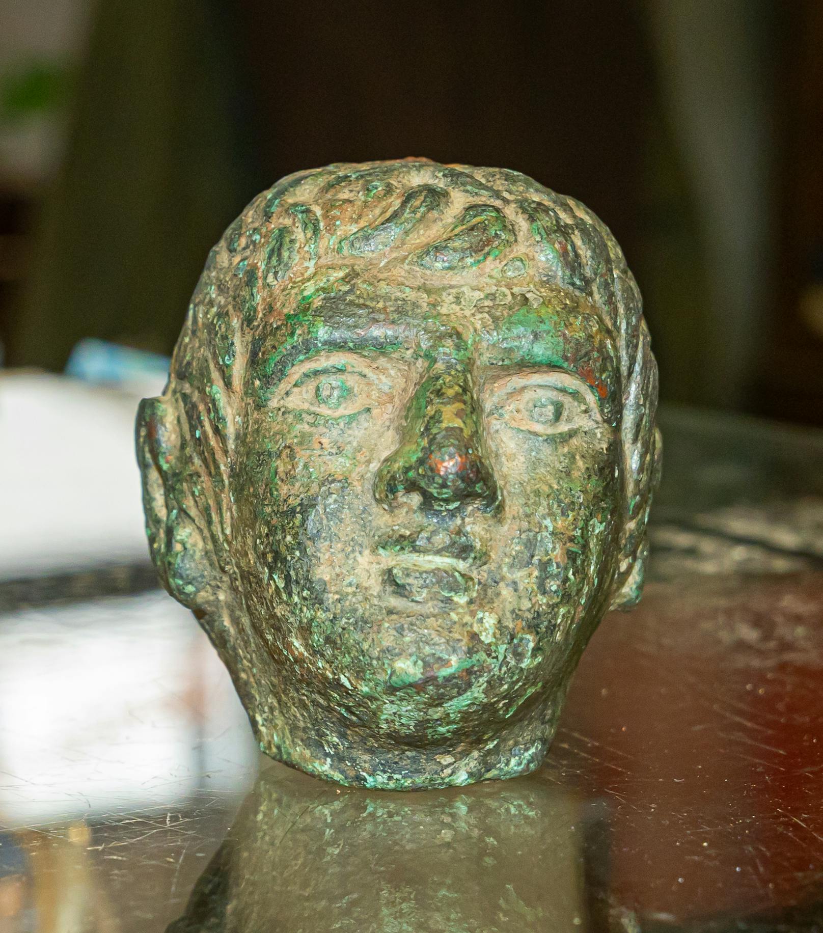Der Kupfer-Kopf von Titus ist 2.500 Jahre alt.