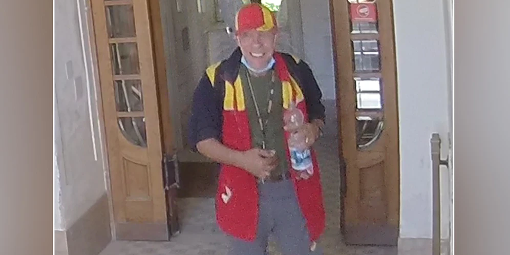 Wer hat diesen Mann gesehen?