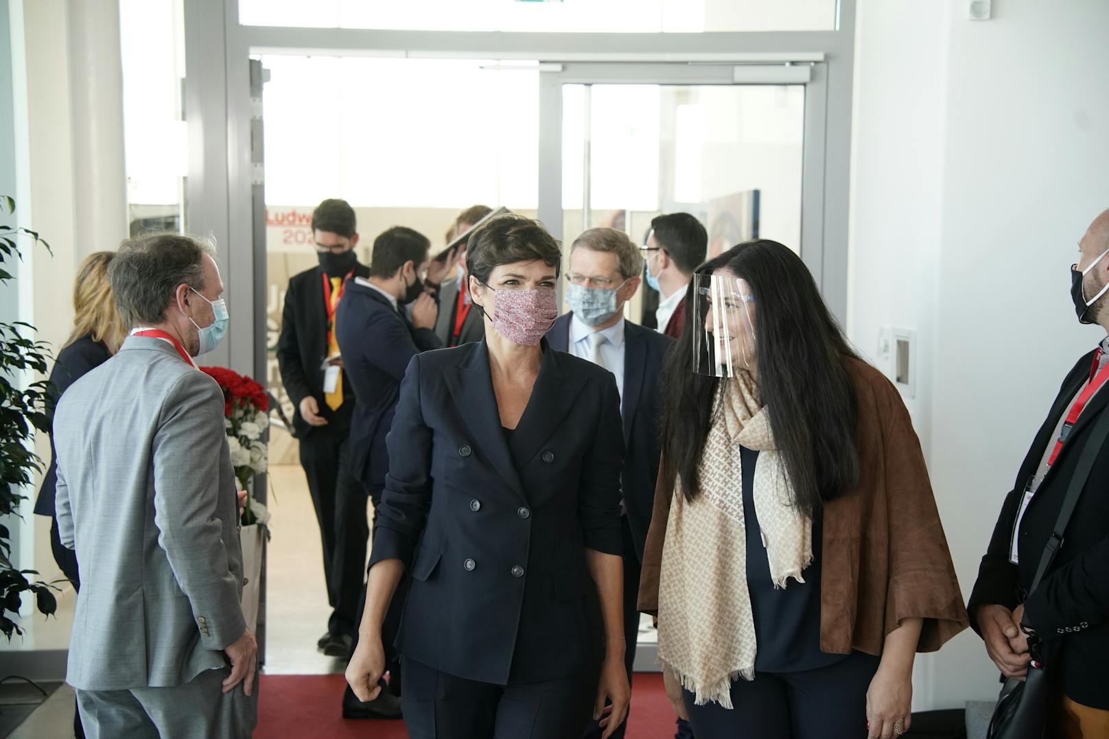 Mit dabei: Bundesparteichefin Pamela Rendi-Wagner und Landesparteisekretärin Barbara Novak (re.).
