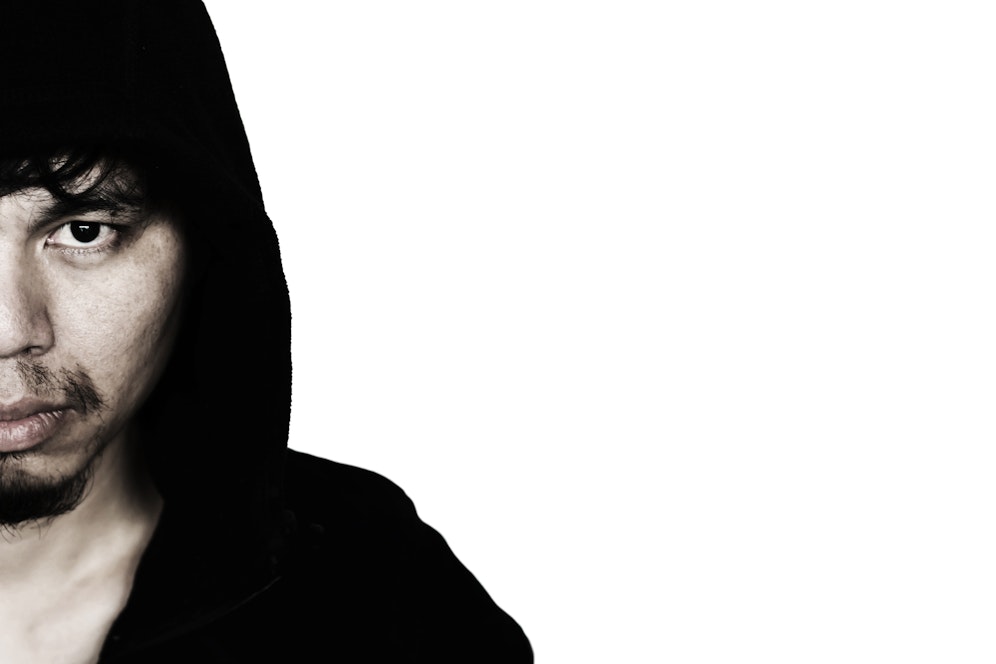Für Soziopathen gelten die Regeln der Gesellschaft nicht. Sie erstellen sich ihre eigenen, weil sie sich in ihrer überheblichen Vorstellung als 
