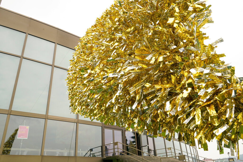 Klangfahne beim Brucknerhaus anlässlich der Klangwolke 2020