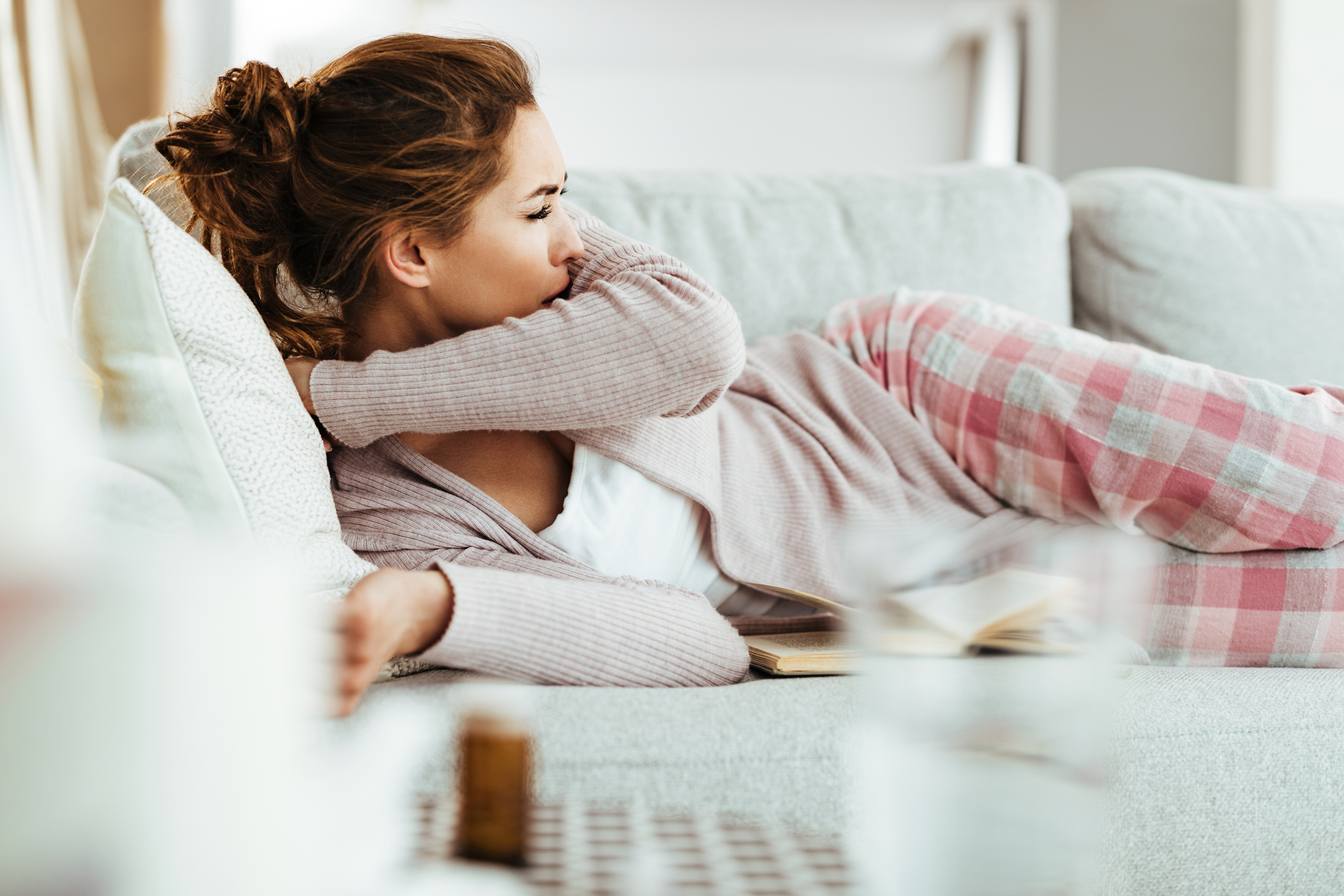 Husten ist eines der ersten Symptome, die auf eine Coronavirus-Infektion hindeuten können.<br>