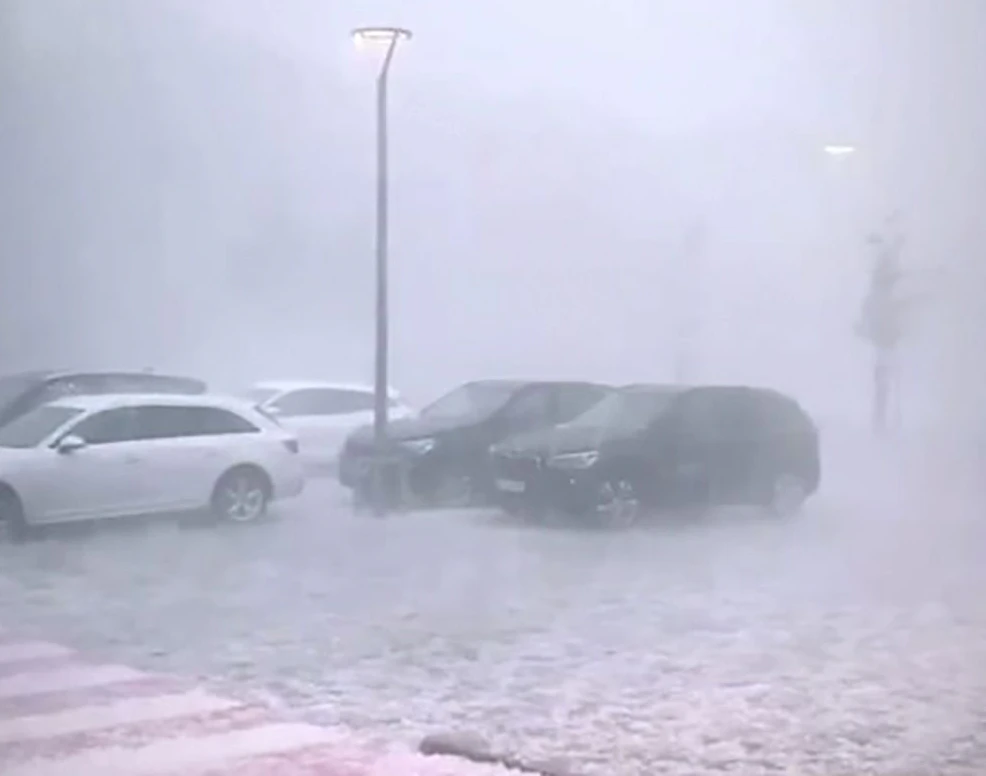 Heftige Niederschläge bei einem Gewitter in Gleisdorf. Archivbild, 2020