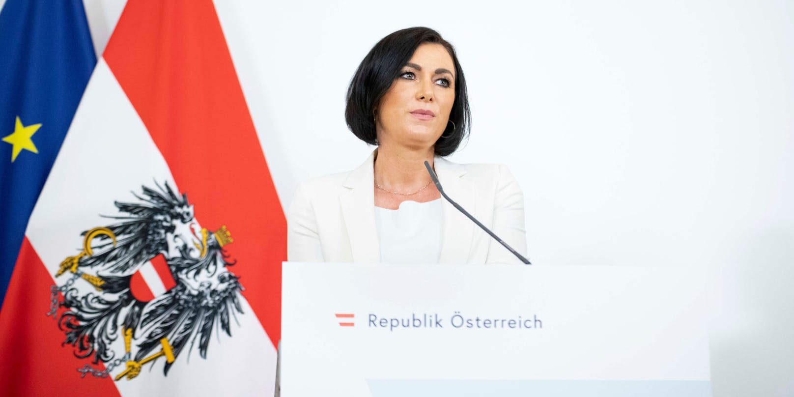 Landwirtschafts- und Tourismusministerin Elisabeth Köstinger (ÖVP) schießt scharf gegen Wiens Bürgermeister Michael Ludwig (SPÖ).