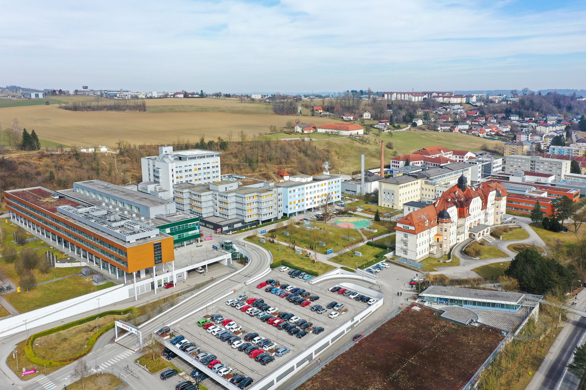 Der Bursch wurde im Klinikum in Steyr behandelt.