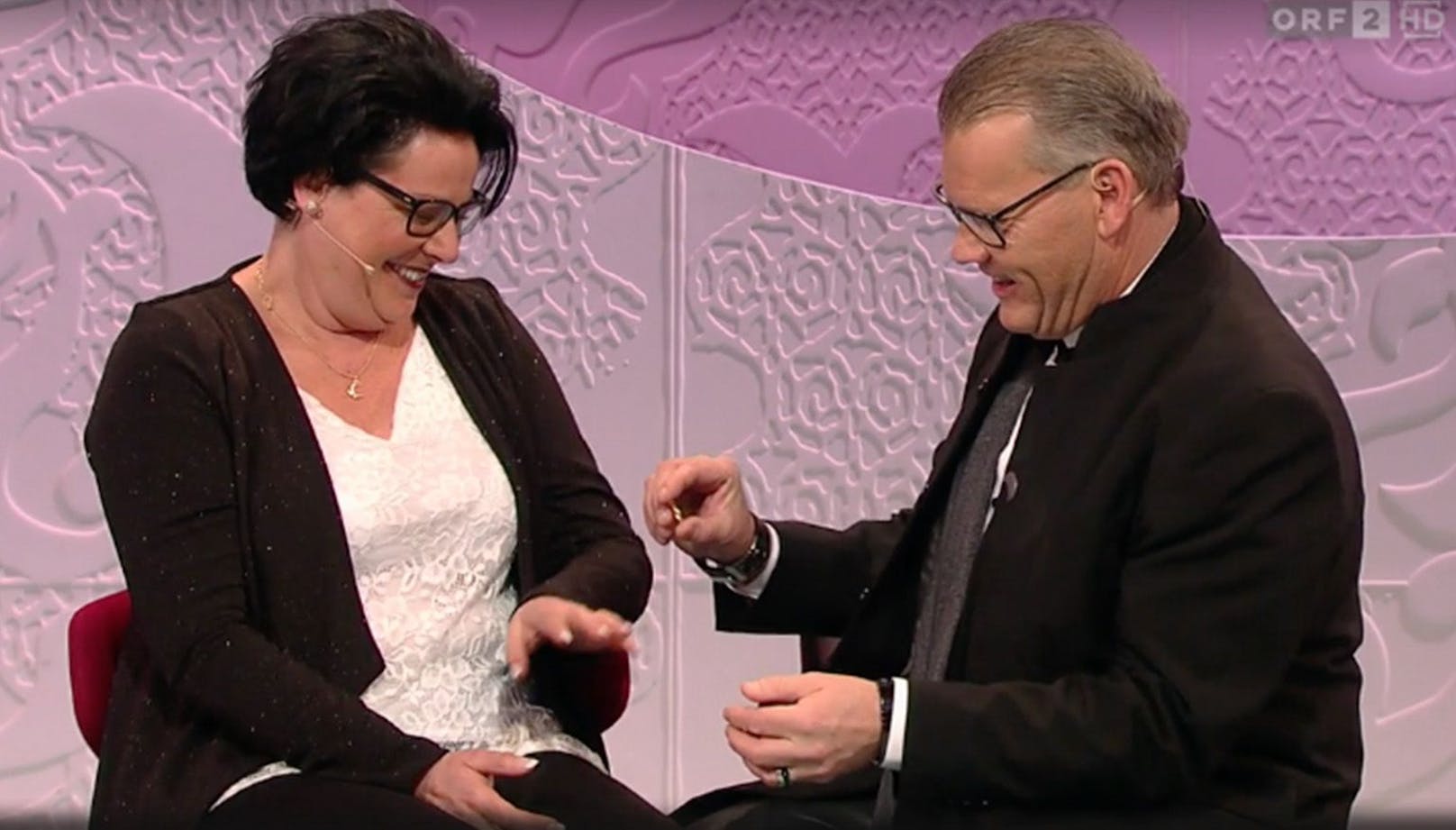 Otto macht Petra in der "Barbara Karlich Show" einen Heiratsantrag 