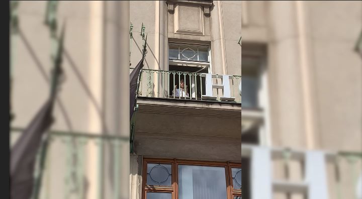 Wer versteckt sich da im Hotel?