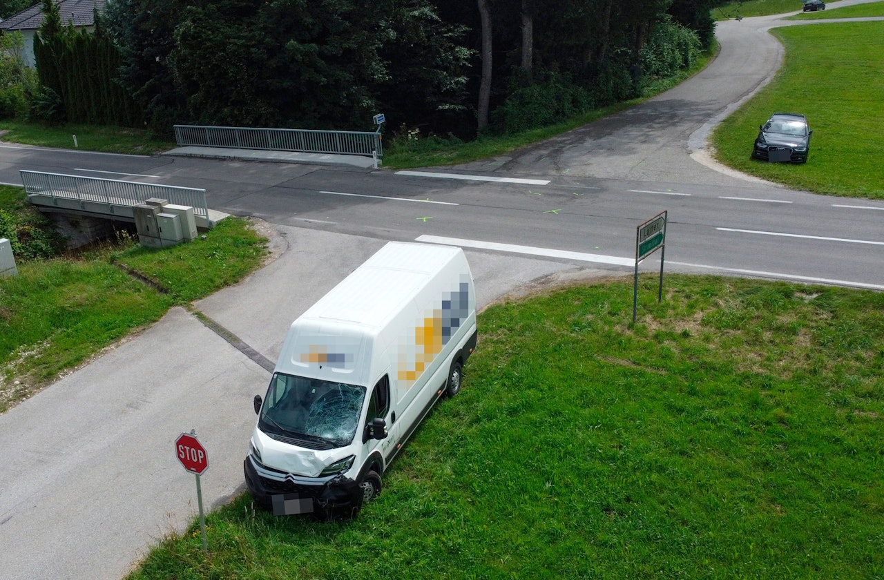 Heute.at - Crash mit Paketdienst – Biker-Paar stirbt bei Ausfahrt