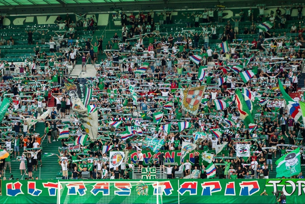 Der Block West war endlich wieder gefüllt