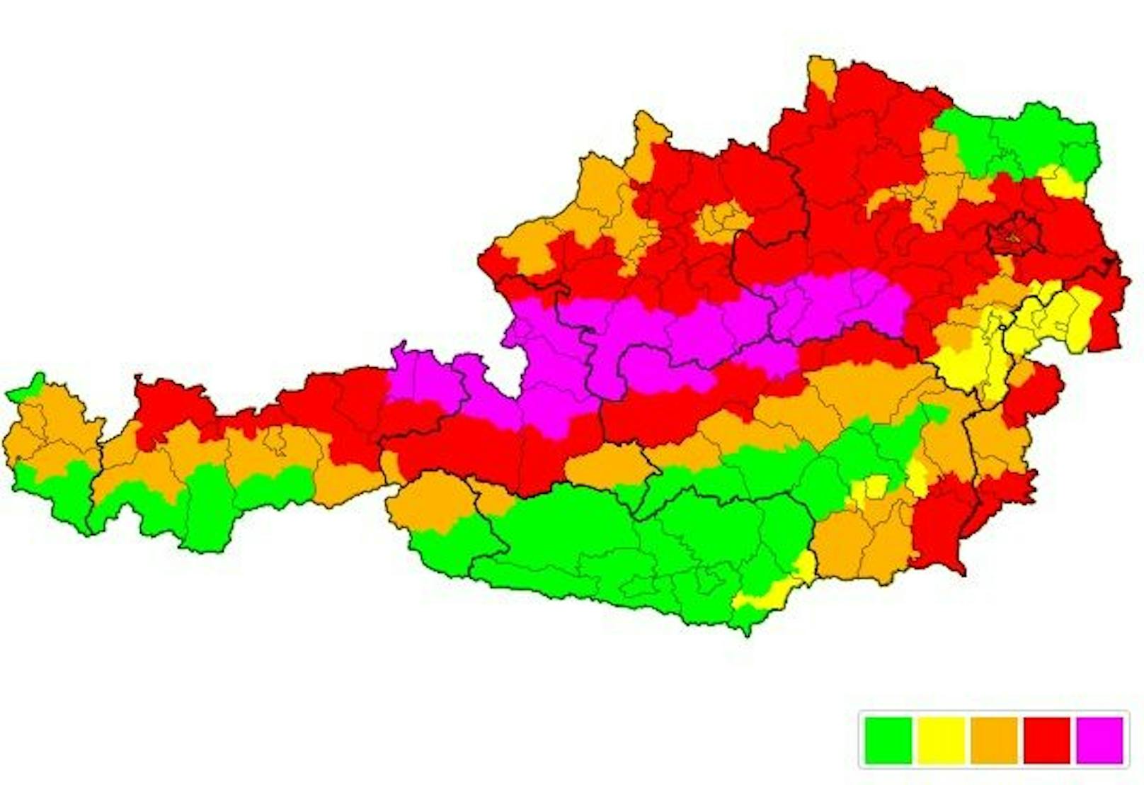 Auch am Samstagabend (17.07.2021) sind die Unwetterwarnungen für weite Teile Österreichs noch gültig.