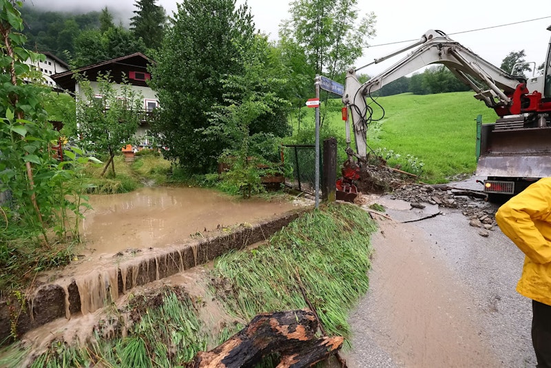 Muren, Überschwemmungen in Hallein – Starkregen sorgt in Salzburg für Verwüstung