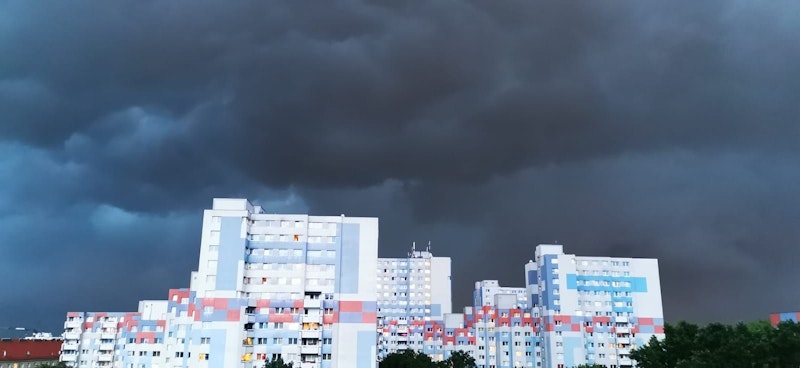 Leserreporter haben das Unwetter in Wien dokumentiert.