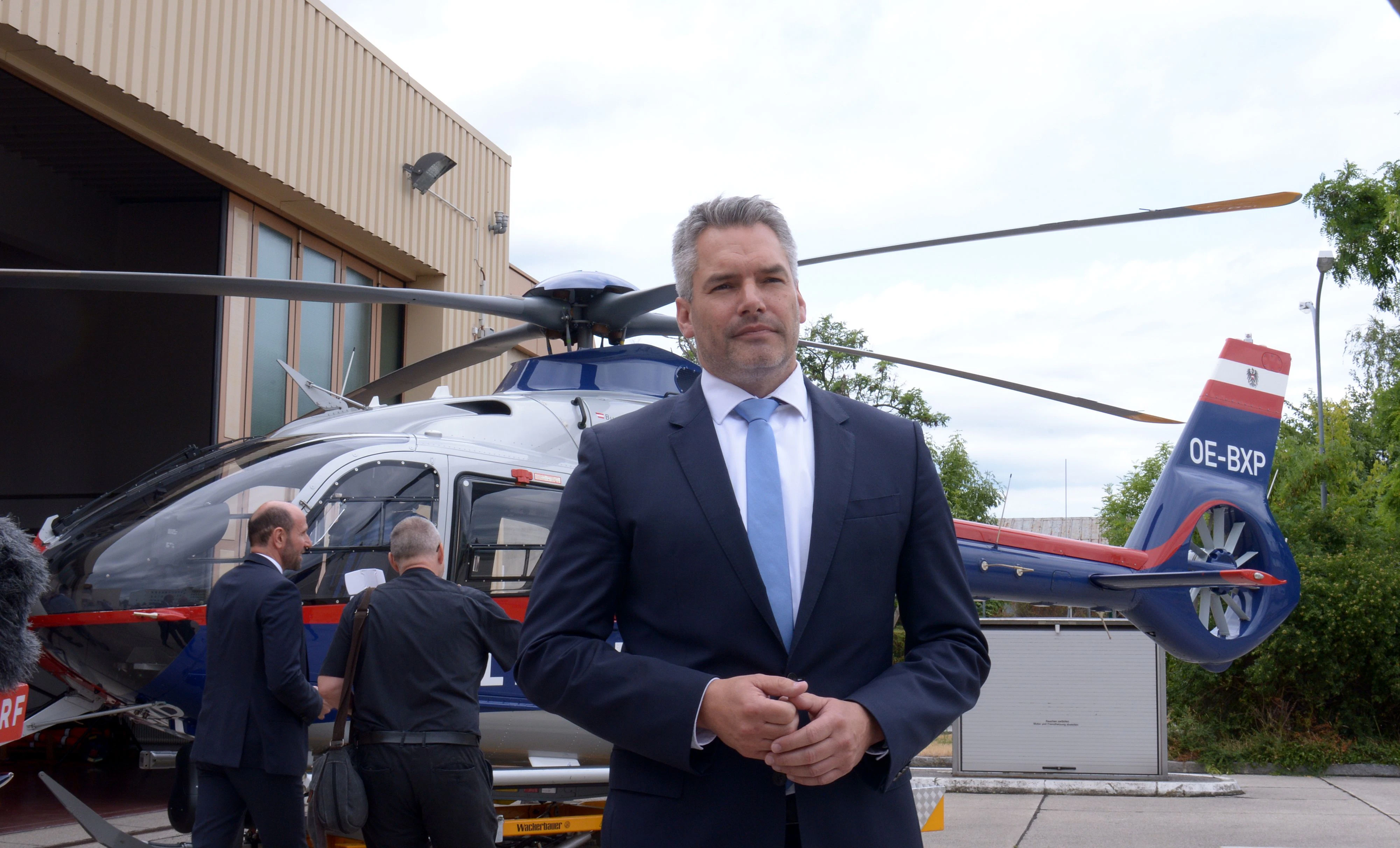 Innenminister Karl Nehammer sagt den Betroffenen umfassende Hilfe zu.