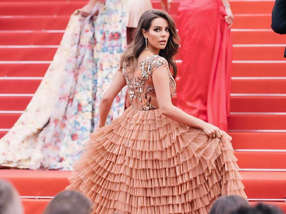 Wie im Märchenland: Austro-Topmodel Nadine Mirada war in Cannes mit den Stars unterwegs.