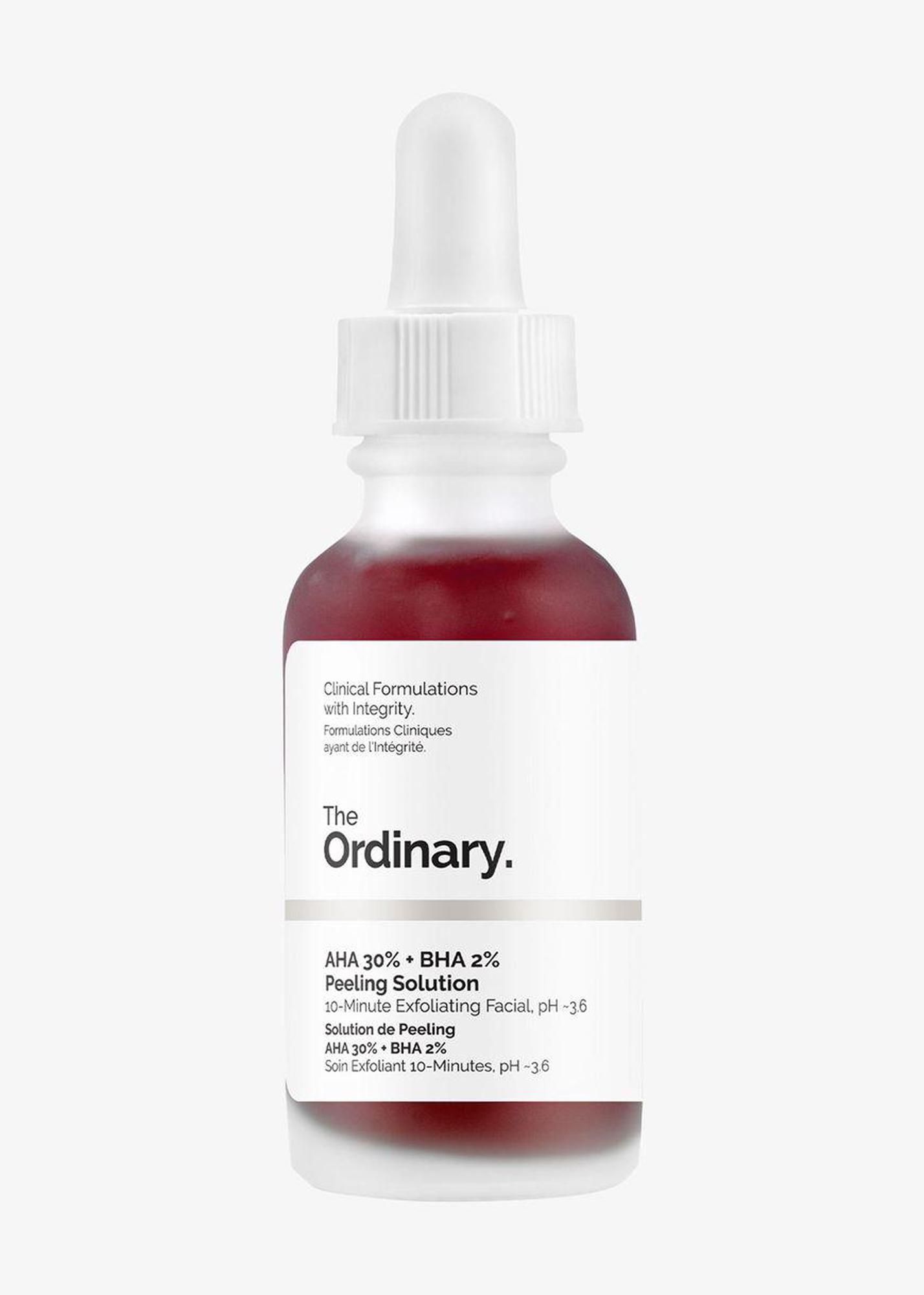 Die meisten der Produkte von "The Ordinary" kosten um 8 Euro. Auch die Peeling Solution, die zu den Beststellern gehört.