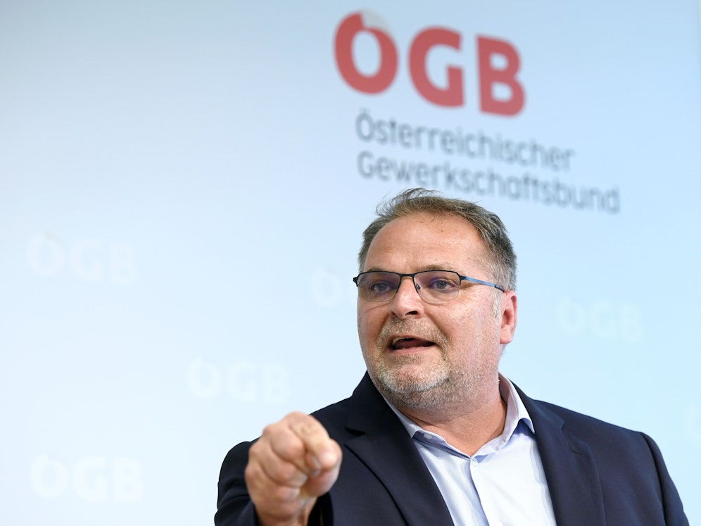 Der Leitende Sekretär des ÖGB Willi Mernyi ist über die Kürzungen für das Projekt 
