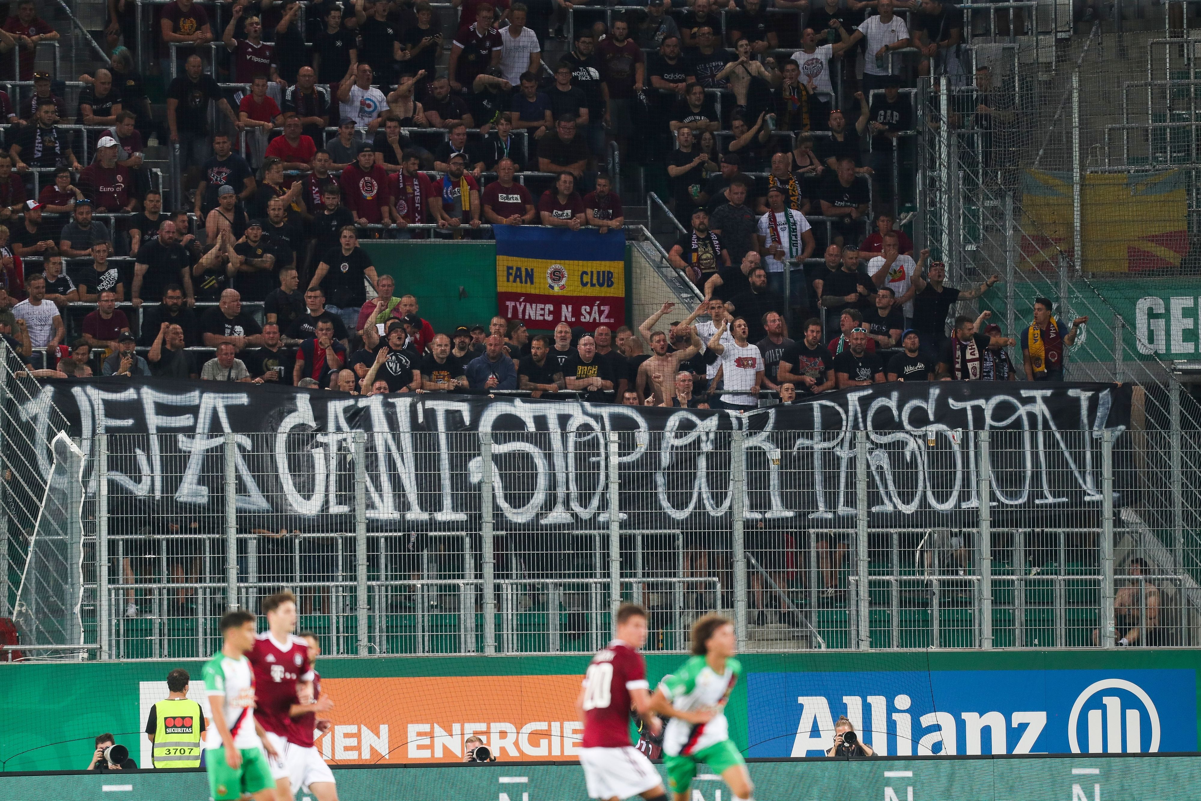 Auch die Sparta-Fans protestierten gegen die UEFA