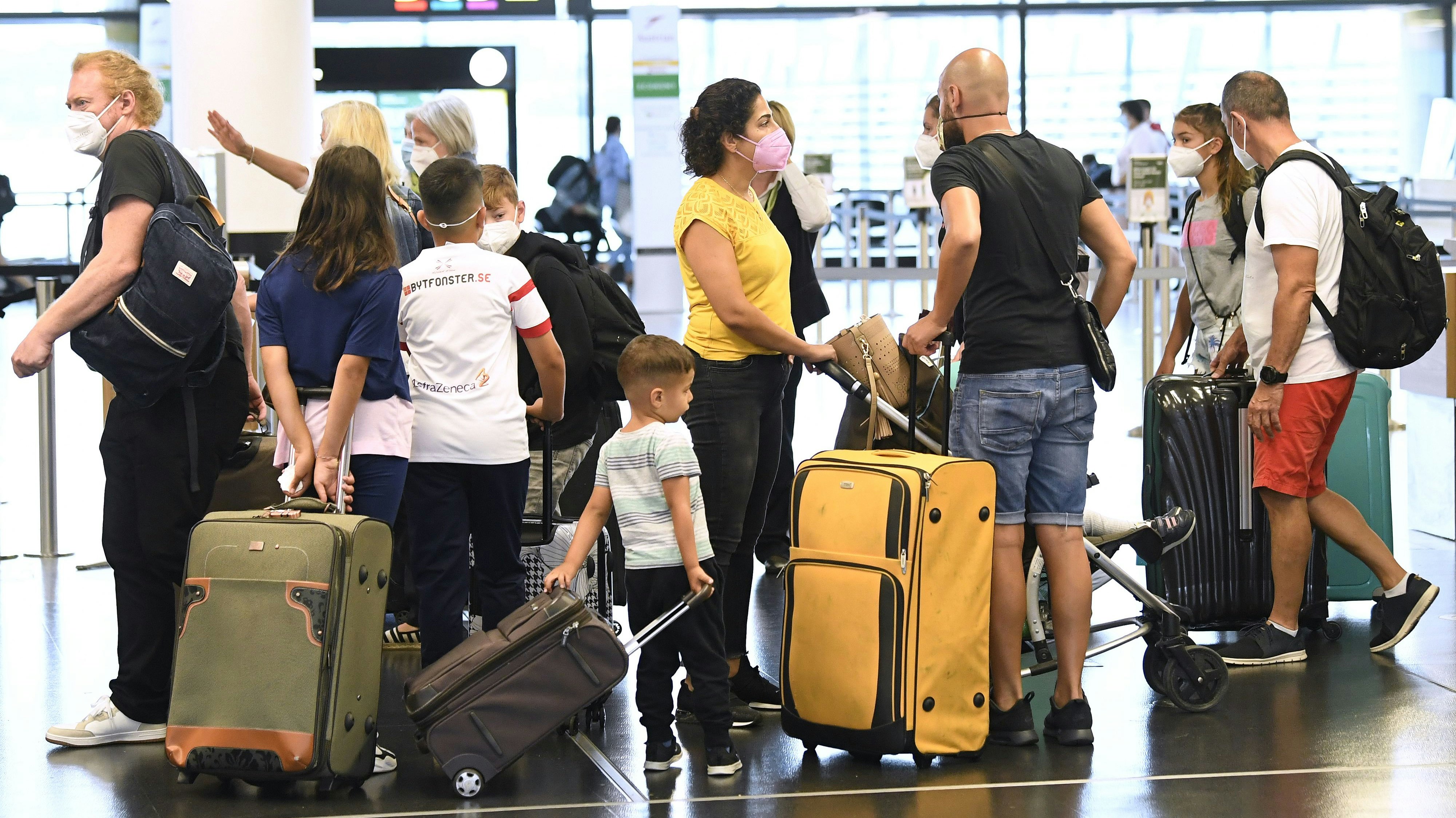Für Reiserückkehrer aus Risikogebieten könnten strengere Regeln gelten.