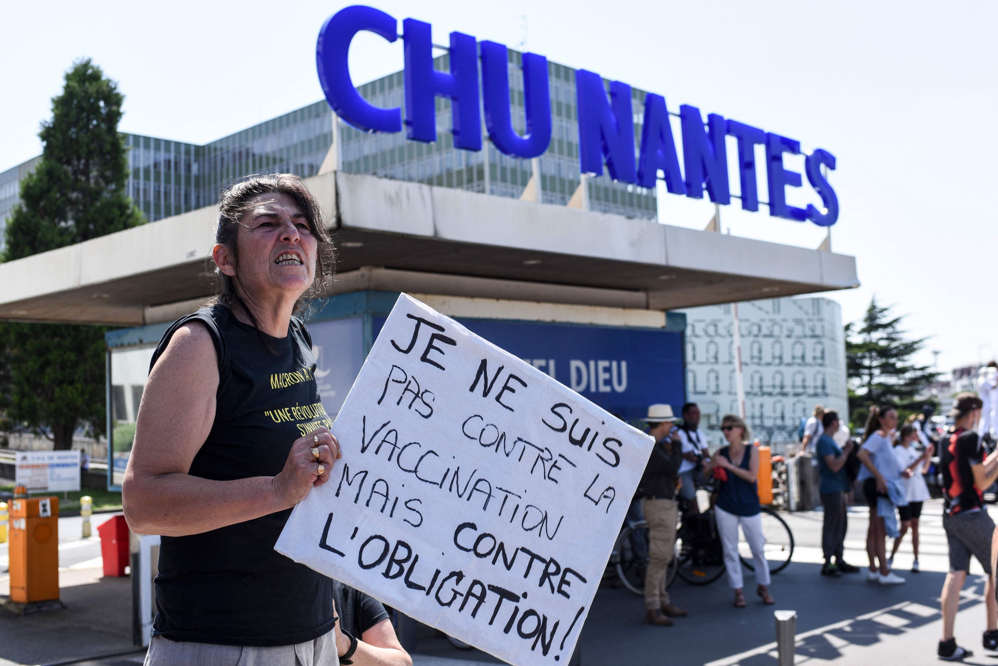 Demonstrationen in Frankreich nach Verschärfung der Maßnahmen aufgrund der Verbreitung der Delta-Variante.