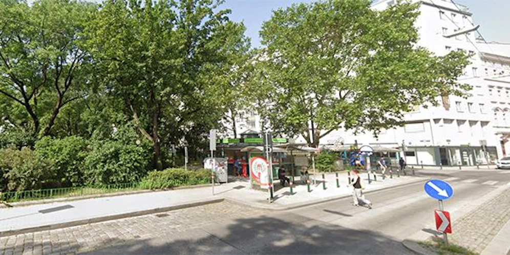 Die Jugendlichen suchten einen Park beim Kardinal-Nagl-Platz heim.