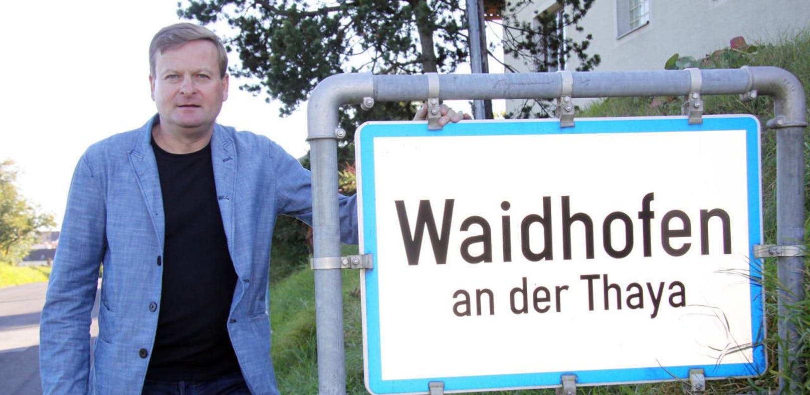 Streit der Parteien in Waidhofen/Thaya: FP-Vizebürgermeister Klubobmann Gottfried Waldhäusl beendet Koalition. 