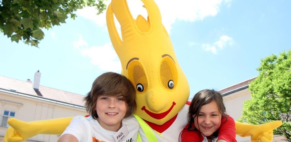 Mit Holli Knolli und den Tipps der Wiener Jugendinfo wienXtra wird es trotz Corona-Krise zuhause nicht fad.