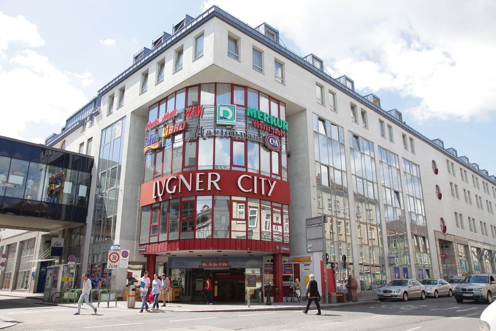 Heute.at - Wahl-Finale in Lugner City – Alle Kandidaten live dabei