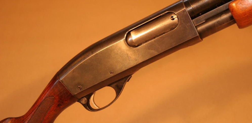 Eine Vorderschaftsrepetierbüchse; Symbolfoto