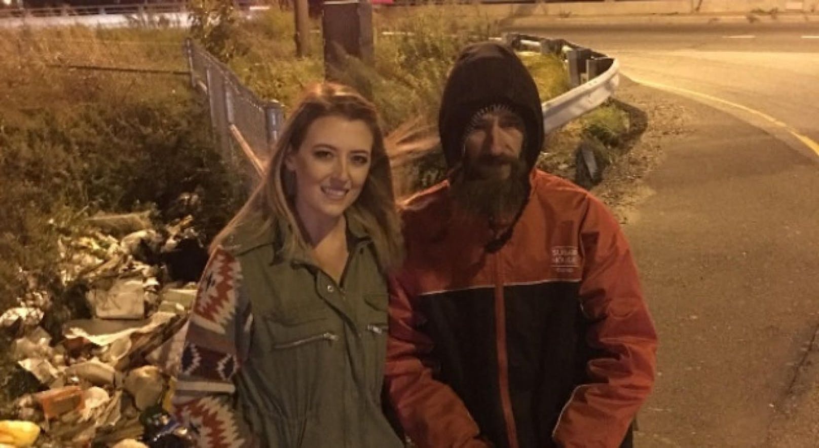 Obdachloser hilft Frau, jetzt hat er 100.000 Dollar