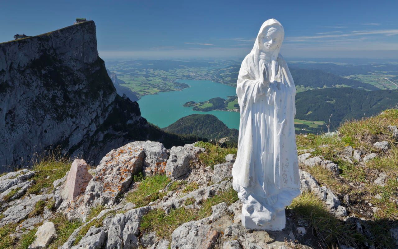 Heute.at - Neunjähriger stürzt am Schafberg in die Tiefe