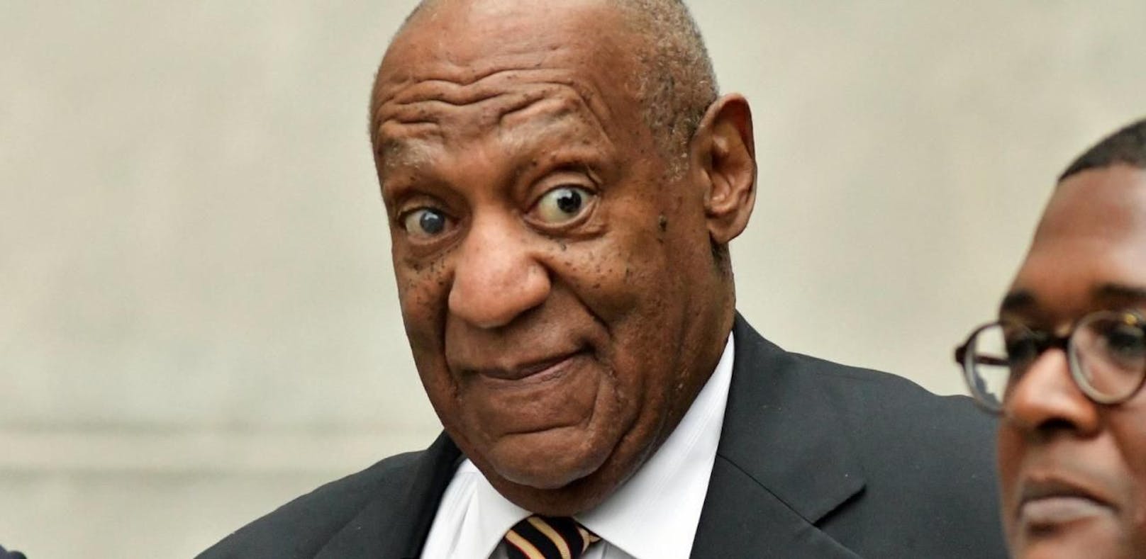 Erste Zeugin belastet Bill Cosby unter Tränen schwer