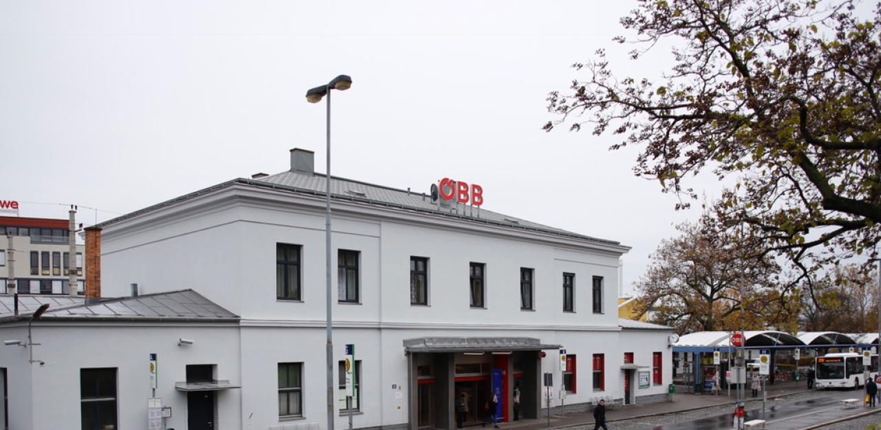 Ansicht des Bahnhofs